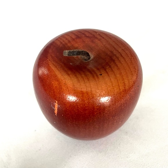 Vintage Wooden Apple Decor - Picture 2 of 4